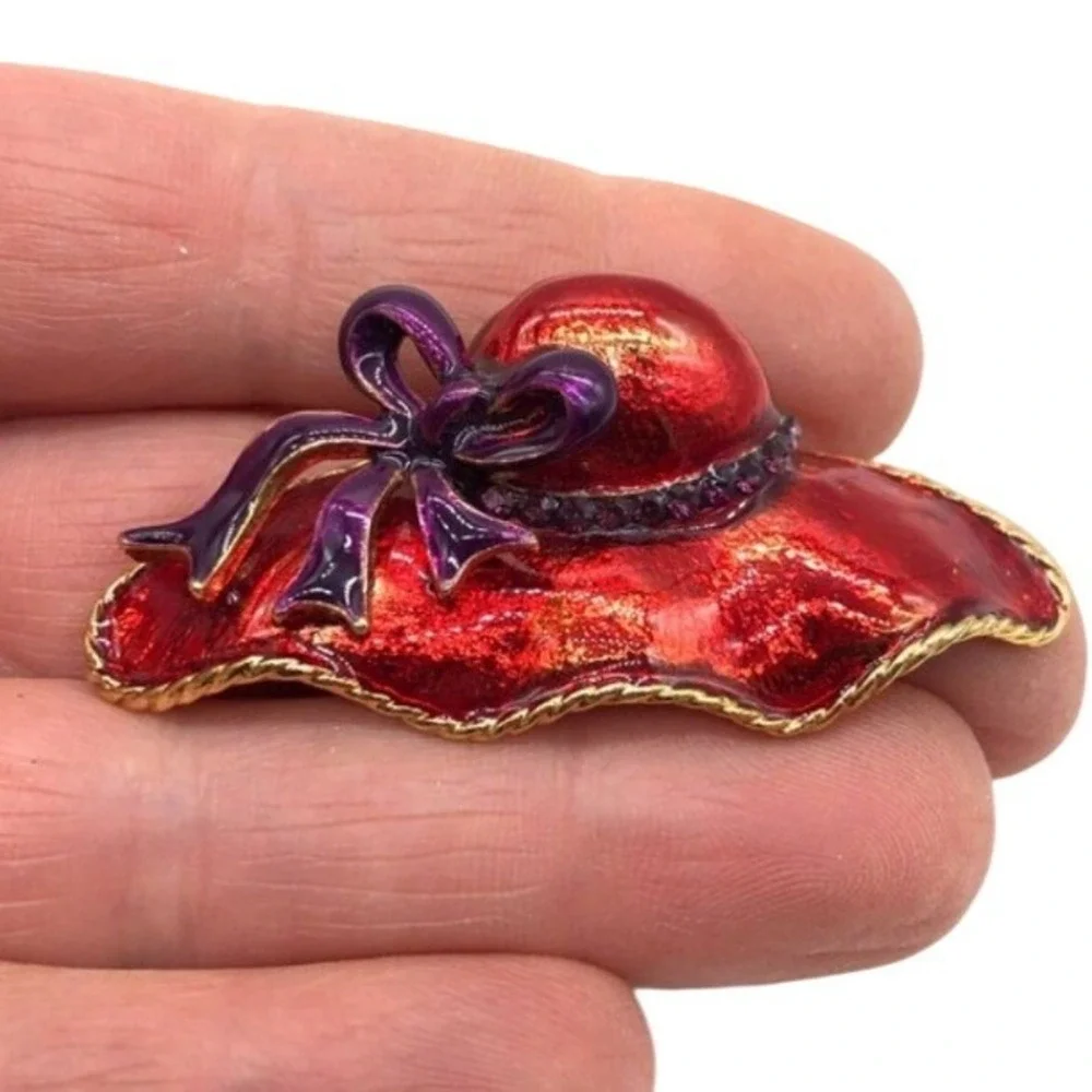 Vintage Style Red Hat Society Enamel  Brooch Purple Bow‎ Rhinestone 80s Pin